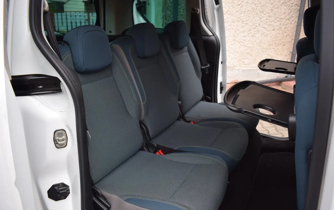 Citroen Berlingo cena 42500 przebieg: 165000, rok produkcji 2017 z Bełżyce małe 497